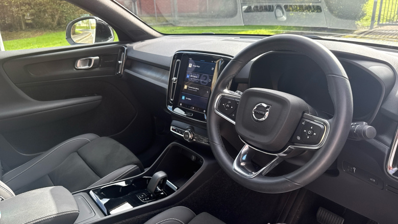 Volvo C40 300kW Recharge Twin Pro 78kWh 5dr AWD Auto Electric Estate